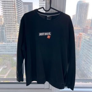 Nike Just Do It Sweatshirt - Size L